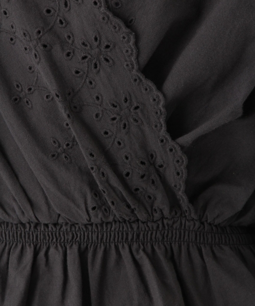 niko and...(ニコアンド)の「スカラレースカシュブラウス(シャツ/ブラウス・レディース・ホワイト/ブラック・LARGE/MEDIUM)」の10枚目の写真