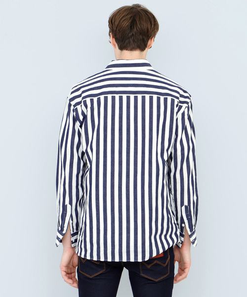 EMMA CLOTHES（エマクローズ）の「コットンストライプシャツ(Oversized Stripe Shirts)（シャツ/ブラウス・メンズ・スカイブルー/ネイビー/ブルー・FREE）」の15枚目の写真