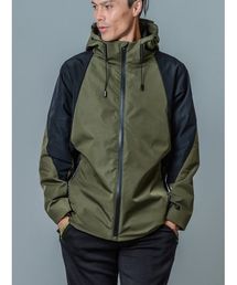 REGIEVO�i���W�G�{�j�́u�yREGIEVO�z�X�^�C���b�V���ȑ�l�̃}�E���e���p�[�J�[�i�}�E���e���p�[�J�[�j�v