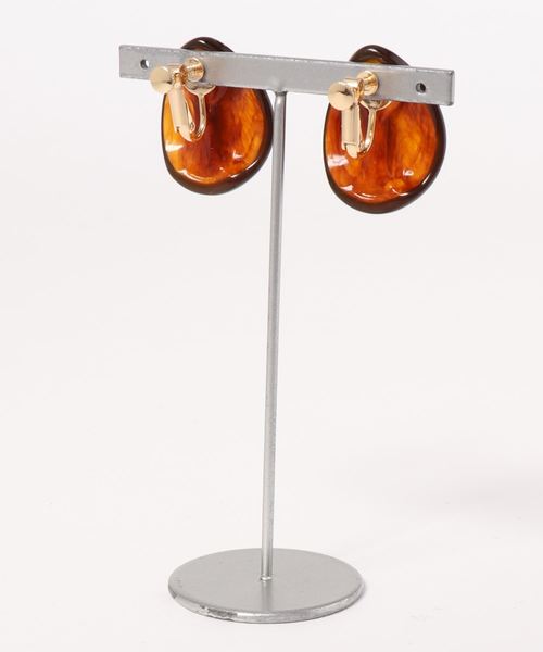 LOWRYS FARM（ローリーズファーム）の「ジュシイヤリング　826730（イヤリング・レディース・ブラウン/グリーン/アイボリー・FREE）」の4枚目の写真