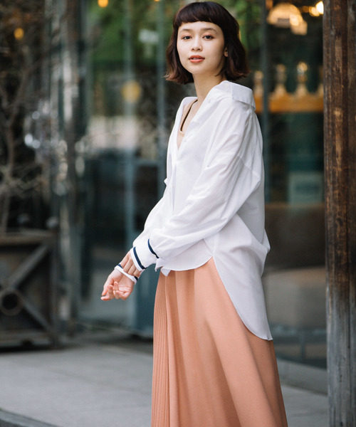 Munich(ミューニック)の「ニットリブカフスシャツ(シャツ/ブラウス・レディース・ホワイト/ブラック/ホワイト×グレー/ベージュ/ライトカーキ・FREE)」の7枚目の写真