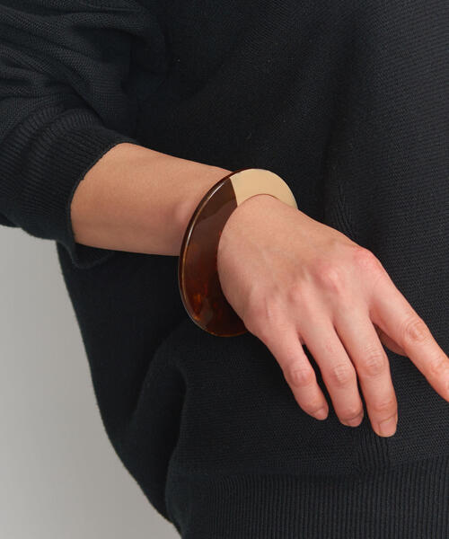 BEAUTY&YOUTH UNITED ARROWS（ビューティーアンドユースユナイテッドアローズ）の「BY 2トーンコンビ スマートバングル о（バングル/リストバンド・レディース・ブラウン/オフホワイト・FREE）」の5枚目の写真