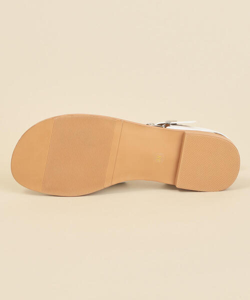 BEAUTY&YOUTH UNITED ARROWS(ビューティーアンドユースユナイテッドアローズ)の「BY∴ サイドオープンバックストラップサンダル о(サンダル・レディース・ベージュ/ホワイト/ブラック/ブラウン・37/36/36h/35h/38/37h)」の5枚目の写真