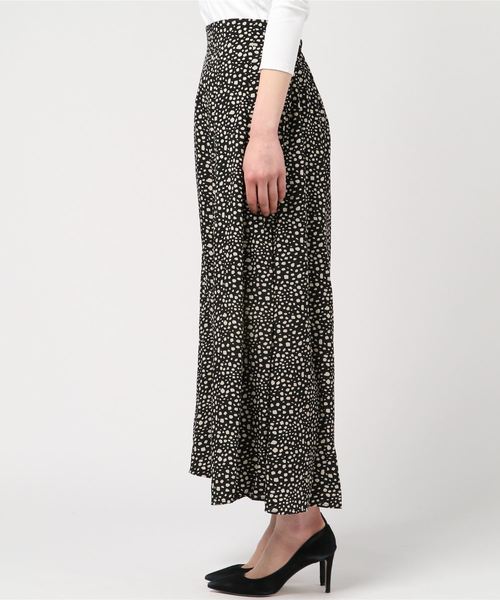 one way（ワンウェイ）の「変形ドットマーメイドフレアSK（スカート・レディース・ブラック/ホワイト・M）」の4枚目の写真