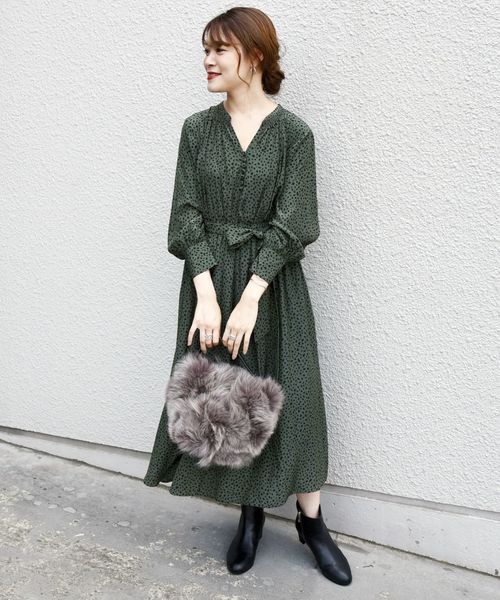SHIPS(シップス)の「【手洗い可能】レオパードカッセンワンピース◇(ワンピース・レディース・ブラック/カーキ・ONE SIZE)」の2枚目の写真