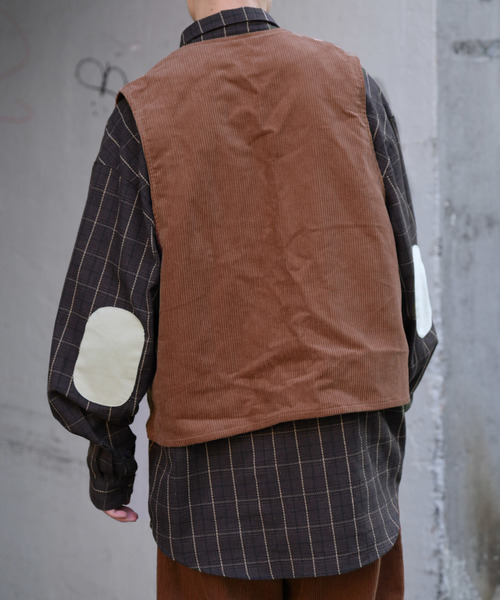 kutir（クティール）の「コーデュロイベスト（シャツ/ブラウス・メンズ・ダークブラウン/ダークパープル・MEDIUM/LARGE）」の9枚目の写真