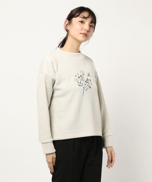 POU DOU DOU(プードゥドゥ)の「ニットソークロスステッチゆるトップス(Tシャツ/カットソー・レディース・ネイビー/ブラウン/アイボリー・3)」の22枚目の写真