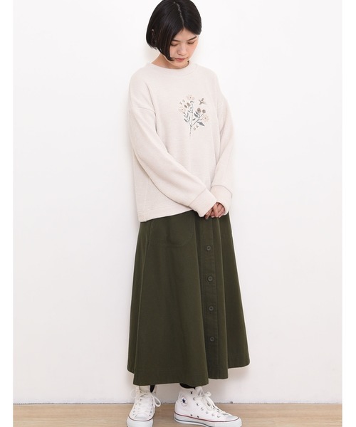 POU DOU DOU(プードゥドゥ)の「ニットソークロスステッチゆるトップス(Tシャツ/カットソー・レディース・ネイビー/ブラウン/アイボリー・3)」の6枚目の写真