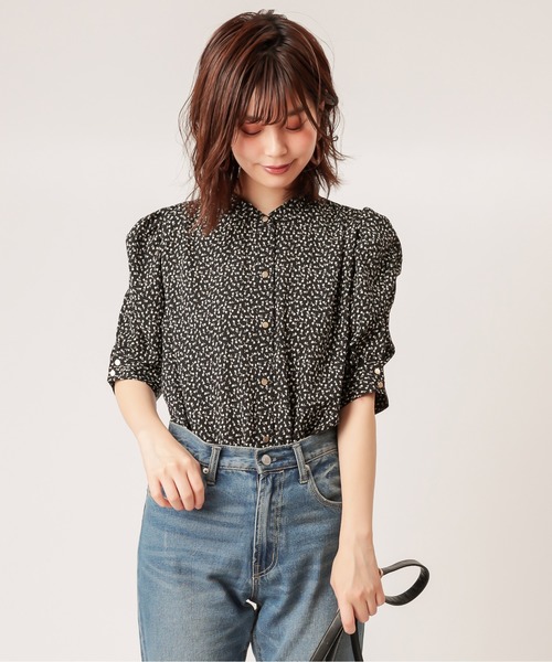 natural couture(ナチュラルクチュール)の「【WEB限定カラー有り】立体ギャザーパフ2WAYブラウス(シャツ/ブラウス・レディース・ブラック/オフホワイト/モカ/その他1・FREE)」の4枚目の写真