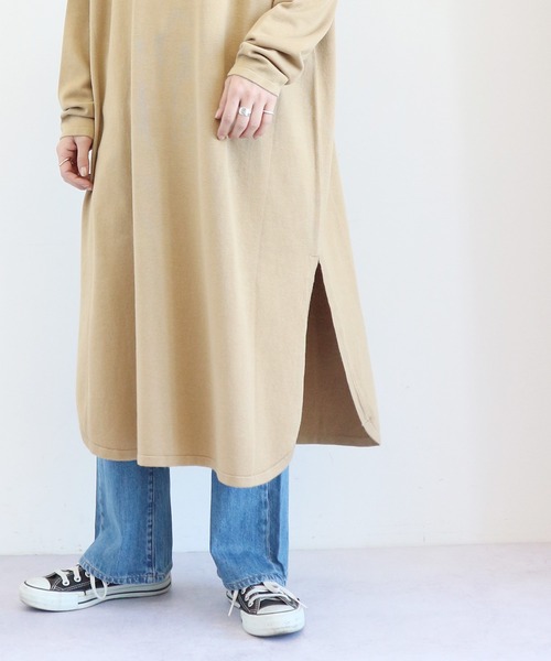 AMERICAN HOLIC（アメリカンホリック）の「深ラウンドネックリラックスワンピース ＊（ワンピース・レディース・ライトグレー/ブラック/ピンク/ベージュ・FREE）」の6枚目の写真