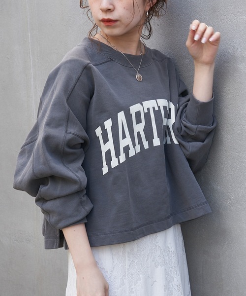 Chico（チコ）の「ショート丈デカロゴスウェット（スウェット・レディース・ネイビー/アイボリー/ライトグレー/チャコールグレー・FREE）」の3枚目の写真