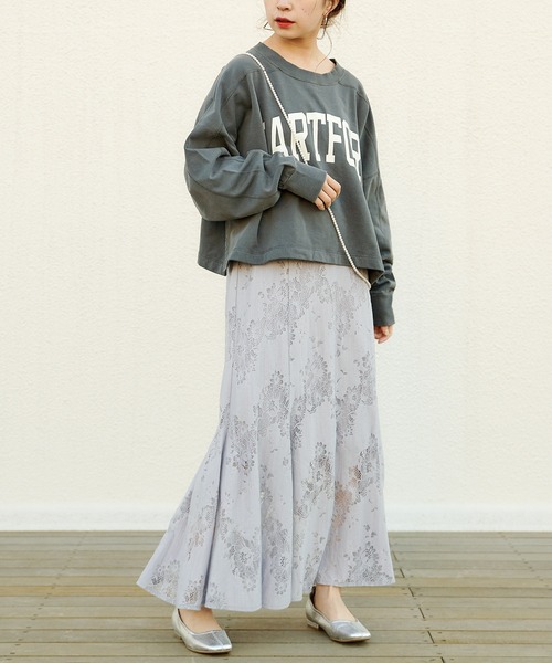 Chico（チコ）の「ショート丈デカロゴスウェット（スウェット・レディース・ネイビー/アイボリー/ライトグレー/チャコールグレー・FREE）」の10枚目の写真