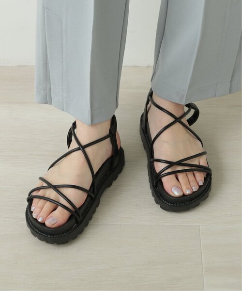 RAY CASSIN(レイカズン)の「ナロースポサン(サンダル・レディース・ブラック/ピンク/キナリ・MEDIUM/LARGE)」の4枚目の写真