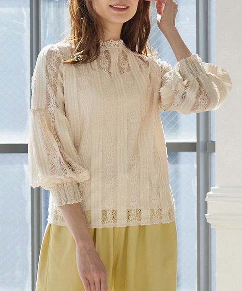 KOBE LETTUCE（コウベレタス）の「ボリューム袖デザインレースブラウス（シャツ/ブラウス・レディース・ピンク/オフホワイト/ブラック/ライトベージュ・FREE）」の4枚目の写真