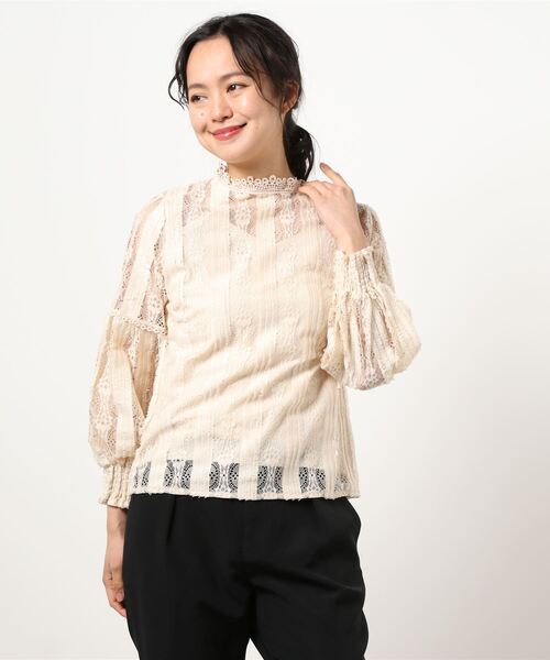 KOBE LETTUCE（コウベレタス）の「ボリューム袖デザインレースブラウス（シャツ/ブラウス・レディース・ピンク/オフホワイト/ブラック/ライトベージュ・FREE）」の15枚目の写真