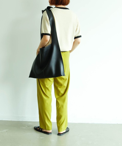 VACANCY（ヴァカンシー）の「ポーチ付きショッパーバッグ（トートバッグ・レディース・ブラック/グレイッシュベージュ・FREE）」の9枚目の写真