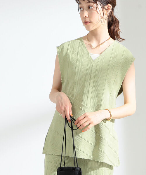 Ray BEAMS(レイビームス)の「Ray BEAMS / ヘリンボーン サイド スリット Vネック カットソー(Tシャツ/カットソー・レディース・オフホワイト/ブラック/ミント・ONE SIZE)」の19枚目の写真