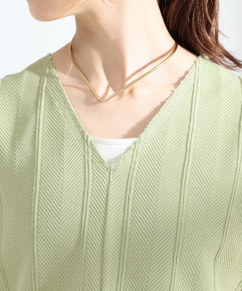 Ray BEAMS(レイビームス)の「Ray BEAMS / ヘリンボーン サイド スリット Vネック カットソー(Tシャツ/カットソー・レディース・オフホワイト/ブラック/ミント・ONE SIZE)」の5枚目の写真