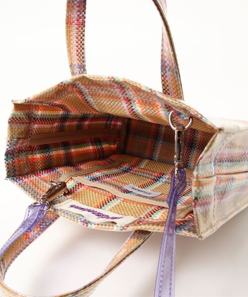 ACCOMMODE（アコモデ）の「ガーデンチェックバッグ（ショルダーバッグ・レディース・グリーン/ベージュ/ブラック・FREE）」の7枚目の写真