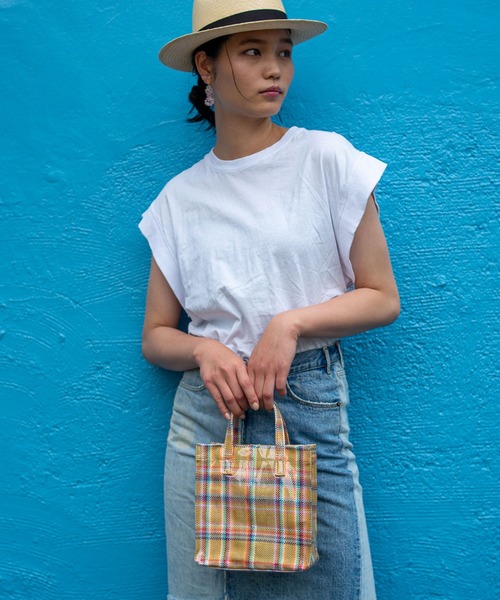 ACCOMMODE（アコモデ）の「ガーデンチェックバッグ（ショルダーバッグ・レディース・グリーン/ベージュ/ブラック・FREE）」の11枚目の写真