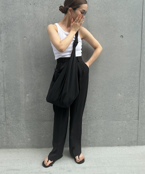 select MOCA(セレクトモカ)の「スクエアトゥフェイクレザービーチサンダル(サンダル・レディース・ブラック/ブラウン/ライトベージュ/ベージュ・SMALL/MEDIUM/LARGE)」の12枚目の写真