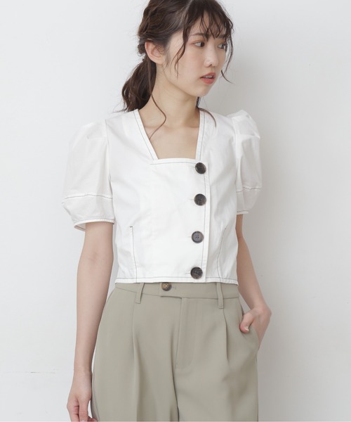 FREE'S MART（フリーズマート）の「◆フロントボタン配色ステッチ短丈ブラウス（シャツ/ブラウス・レディース・ホワイト/ベージュ/パープル・FREE）」の4枚目の写真