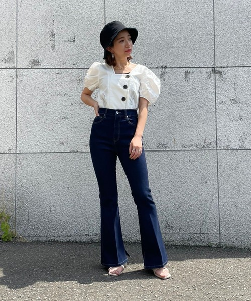 FREE'S MART（フリーズマート）の「◆フロントボタン配色ステッチ短丈ブラウス（シャツ/ブラウス・レディース・ホワイト/ベージュ/パープル・FREE）」の17枚目の写真