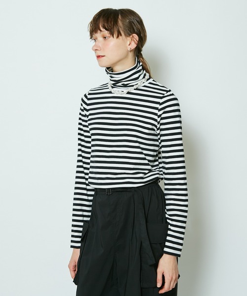 CIAOPANIC（チャオパニック）の「ボーダーカットタートルネックトップス（Tシャツ/カットソー・レディース・ブラック/ネイビー/ブラウン・FREE）」の22枚目の写真