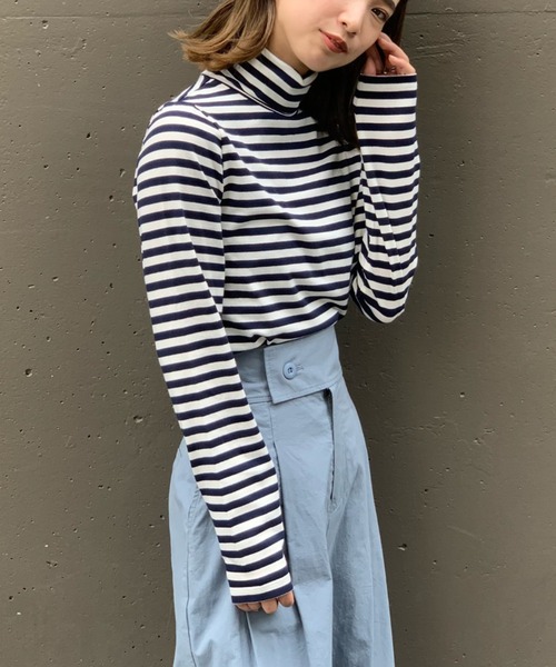 CIAOPANIC（チャオパニック）の「ボーダーカットタートルネックトップス（Tシャツ/カットソー・レディース・ブラック/ネイビー/ブラウン・FREE）」の8枚目の写真