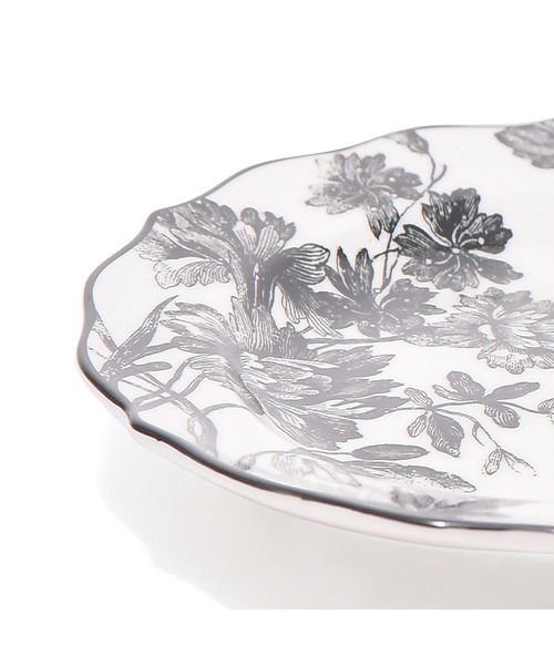 Francfranc(フランフラン)の「クラシックフラワー プレート M ブラック(食器・レディース・ブラック・FREE)」の6枚目の写真