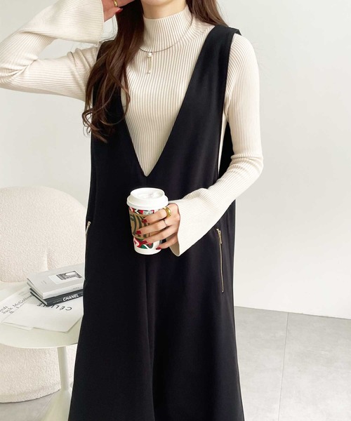 GeeRA(ジーラ)の「ポンチ裏起毛ジャンパースカート(ジャンパースカート・レディース・ベージュ/ブラック/ブラウン・XX-LARGE/LARGE/X-LARGE/MEDIUM)」の2枚目の写真