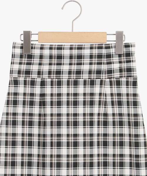 MAJESTIC LEGON（マジェスティックレゴン）の「ハイウエストIラインスカート（スカート・レディース・ブラウン系その他2/ブラック系その他/ブラック・SMALL/MEDIUM）」の16枚目の写真