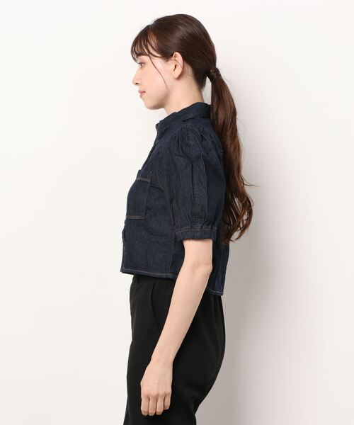 Levi's(リーバイス)の「ALICE SS DENIM BLOUSE DON'T TRIP 4(シャツ/ブラウス・レディース・ダークインディゴブルー・S/M/XS)」の2枚目の写真