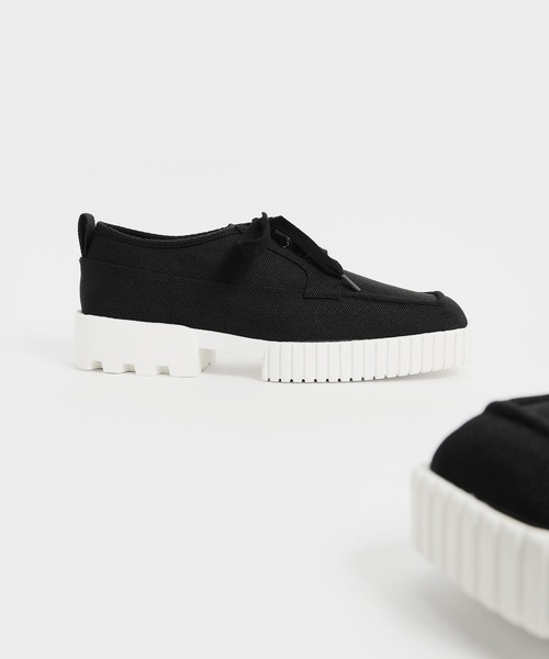 CHARLES & KEITH(チャールズ & キース)の「リサイクルポリエステル ロートップスニーカー / Recycled Polyester Low-Top Sneakers(スニーカー・レディース・ブラック/ベージュ・22.5cm/23.5cm/25.5cm/24.5cm/25cm/23cm)」の18枚目の写真