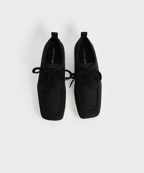 CHARLES & KEITH(チャールズ & キース)の「リサイクルポリエステル ロートップスニーカー / Recycled Polyester Low-Top Sneakers(スニーカー・レディース・ブラック/ベージュ・22.5cm/23.5cm/25.5cm/24.5cm/25cm/23cm)」の15枚目の写真