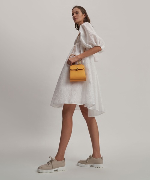 CHARLES & KEITH(チャールズ & キース)の「リサイクルポリエステル ロートップスニーカー / Recycled Polyester Low-Top Sneakers(スニーカー・レディース・ブラック/ベージュ・22.5cm/23.5cm/25.5cm/24.5cm/25cm/23cm)」の10枚目の写真