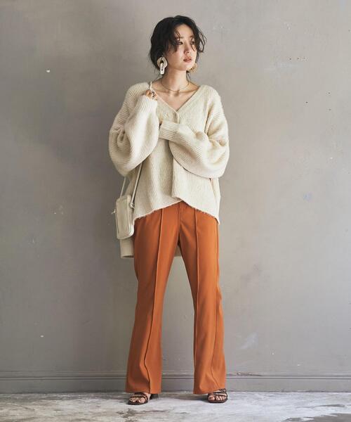 coen（コーエン）の「［洗える］ユルシャギーVネックニットカーディガン（カーディガン/ボレロ・レディース・ダークグレー/ブラウン/オフホワイト・FREE）」の5枚目の写真