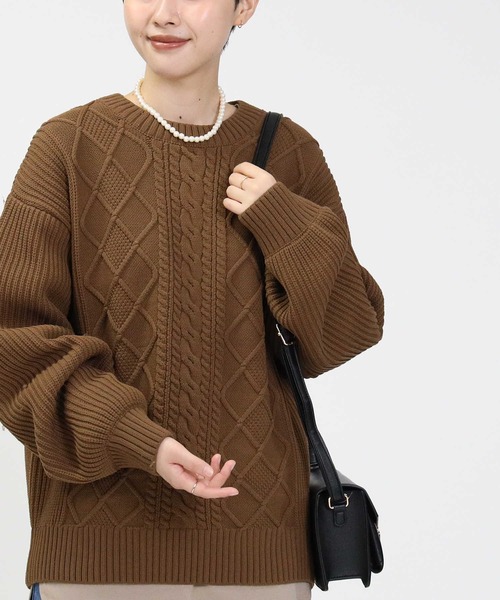 HONEYSUCKLE ROSE（ハニーサックルローズ）の「【HONEYSUCKLE ROSE】洗える軽ふわケーブルニット（ニット/セーター・レディース・ライトグレー/ブルー/ブラウン/ピンク/オフホワイト/ブラック・M/S/L）」の19枚目の写真