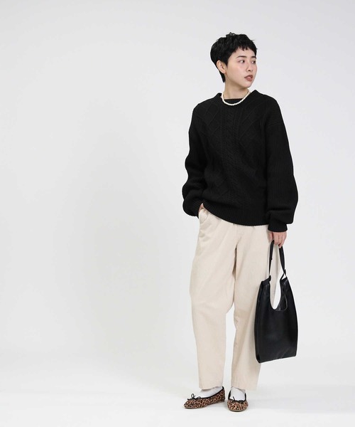 HONEYSUCKLE ROSE（ハニーサックルローズ）の「【HONEYSUCKLE ROSE】洗える軽ふわケーブルニット（ニット/セーター・レディース・ライトグレー/ブルー/ブラウン/ピンク/オフホワイト/ブラック・M/S/L）」の12枚目の写真