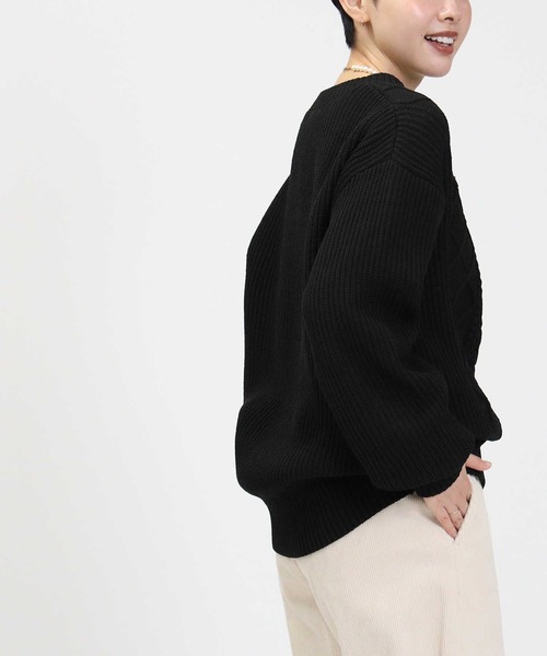 HONEYSUCKLE ROSE（ハニーサックルローズ）の「【HONEYSUCKLE ROSE】洗える軽ふわケーブルニット（ニット/セーター・レディース・ライトグレー/ブルー/ブラウン/ピンク/オフホワイト/ブラック・M/S/L）」の14枚目の写真