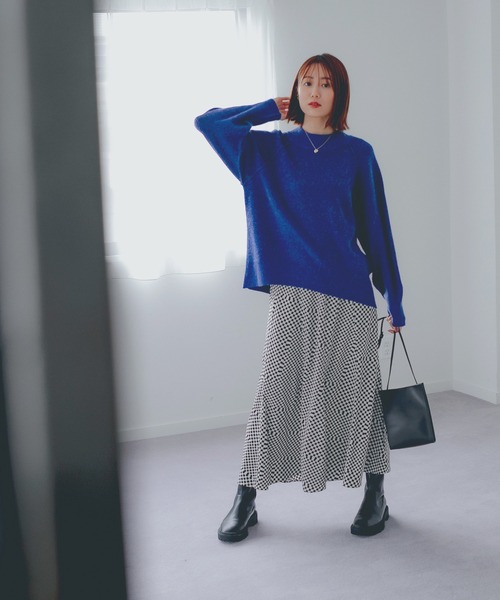 GLOBAL WORK（グローバルワーク）の「ビンテージサテンフレアスカート/257150（スカート・レディース・ブラック/その他/ダークグレー/ブルー系その他6・FREE）」の14枚目の写真