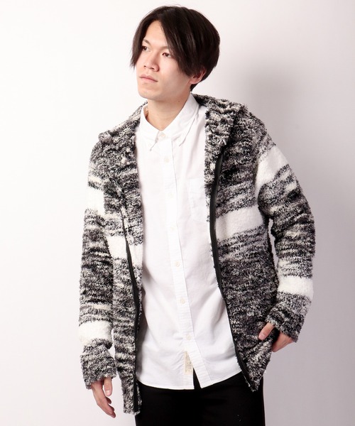 k.u.i(ケーユーアイ)の「グラデーション ボアZIPパーカー(パーカー・メンズ・ベージュ/ネイビー/ブラック・M/L)」の2枚目の写真