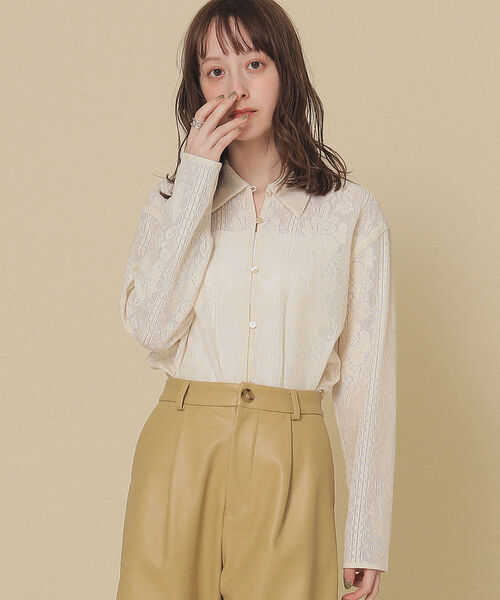 Ray BEAMS(レイビームス)の「Ray BEAMS / レース シャツ(シャツ/ブラウス・レディース・ナチュラル/ブラック・ONE SIZE)」の3枚目の写真