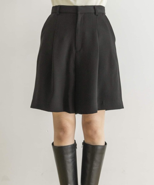 URBAN RESEARCH（アーバンリサーチ）の「タックハーフパンツ（その他パンツ・レディース・ブラック/ベージュ・38/36）」の16枚目の写真