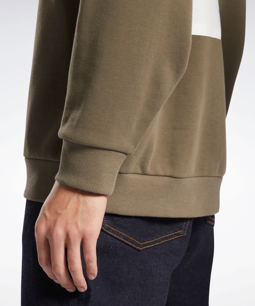 Reebok(リーボック)の「クラシックス ブランドプラウド クルー スウェットシャツ / Classics Brand-Proud Crew Sweatshirt /(スウェット・メンズ・アーミー/ネイビー/ブラック・MEDIUM/SMALL/XXX-LARGE/XX-LARGE/LARGE/X-LARGE/X-SMALL)」の15枚目の写真