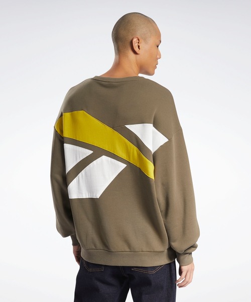 Reebok(リーボック)の「クラシックス ブランドプラウド クルー スウェットシャツ / Classics Brand-Proud Crew Sweatshirt /(スウェット・メンズ・アーミー/ネイビー/ブラック・MEDIUM/SMALL/XXX-LARGE/XX-LARGE/LARGE/X-LARGE/X-SMALL)」の13枚目の写真