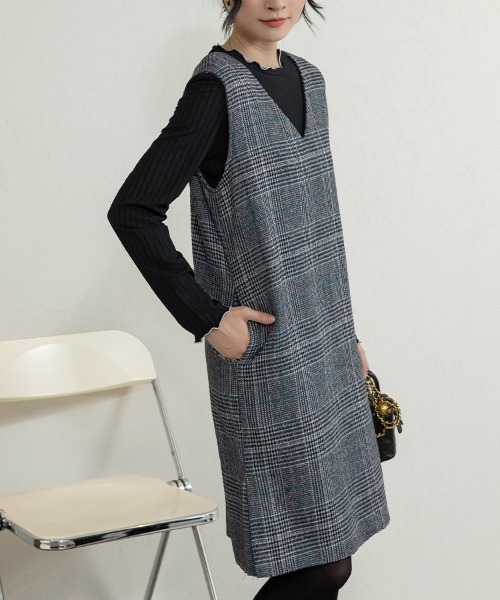 Doux Belle（ドゥーベル）の「チェックジャンパースカート ミディアム丈（ジャンパースカート・レディース・グレー/グレー系その他/ブルー・MEDIUM/X-LARGE/LARGE）」の14枚目の写真
