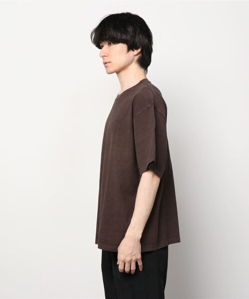 THE STANDARD（ザスタンダード）の「WEGO/ピグメントクルーネック半袖T（Tシャツ/カットソー・メンズ・マスタード/ホワイト/スミクロ/ブラウン/グレー系その他・SMALL/LARGE/MEDIUM）」の6枚目の写真