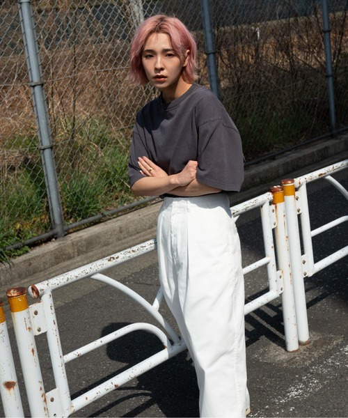 THE STANDARD（ザスタンダード）の「WEGO/ピグメントクルーネック半袖T（Tシャツ/カットソー・メンズ・マスタード/ホワイト/スミクロ/ブラウン/グレー系その他・SMALL/LARGE/MEDIUM）」の21枚目の写真