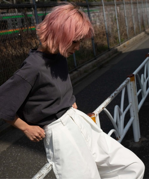 THE STANDARD（ザスタンダード）の「WEGO/ピグメントクルーネック半袖T（Tシャツ/カットソー・メンズ・マスタード/ホワイト/スミクロ/ブラウン/グレー系その他・SMALL/LARGE/MEDIUM）」の22枚目の写真